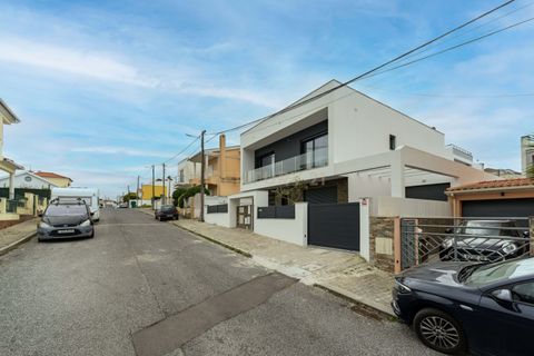 Villa i Seixal, Setubal, Seixal - € 695.000 | Ref: C0246-03478 - foto 41