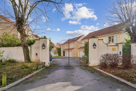 Villa i Chatou, Yvelines, Chatou - € 1.061.000 | Ref: 340939400290 - foto 1