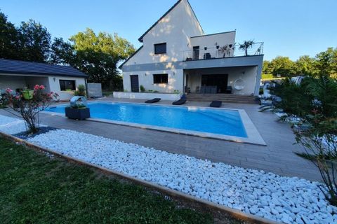 Villa a Ussac, Correze, Ussac - € 820.000 | Ref: 05166302DF704A29 - foto 3