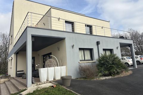 Villa a Ussac, Correze, Ussac - € 820.000 | Ref: 05166302DF704A29 - foto 18