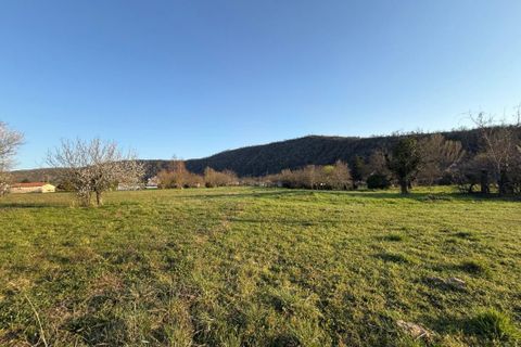 Grond in Douelle, Lot, Douelle - € 55.000 | Ref: 961C183247CC4196 - foto 2