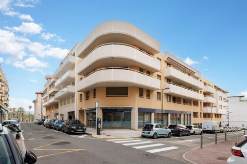 Lejlighed i Antibes, Alpes-Maritimes, Antibes - € 249.000 | Ref: 12030402049 - foto 12