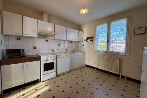 Villa a Ruffec, Charente, Ruffec - € 128.400 | Ref: 69B562894E214508 - foto 5
