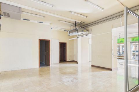 Erhvervsejendom i Saint-Céré, Lot, Saint-Céré - € 130.000 | Ref: 4F47C905272C4258 - foto 12