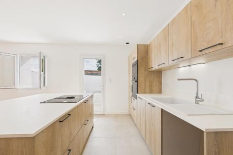 Villa a Anglet, Pyrenees-Atlantiques, Anglet - € 1.050.000 | Ref: A258A114EFFE432F - foto 3
