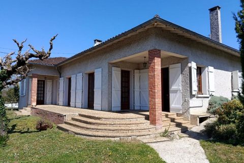 Landsbyhus i Monclar-de-Quercy, Tarn-et-Garonne, Monclar-de-Quercy - € 279.000 | Ref: D92FE57B623B4AEA - foto 1