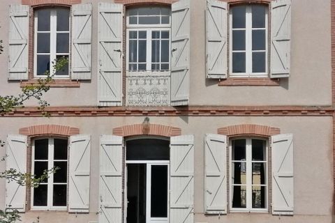 Villa i Castelsarrasin, Tarn-et-Garonne, Castelsarrasin - € 205.000 | Ref: AF2A677C16174634 - foto 1