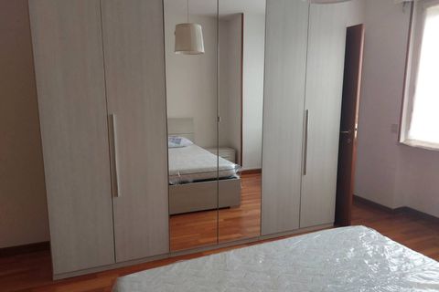 Apartament a Pisa, Pisa, Pisa - € 300/mes | Ref: 2022260 - foto 7