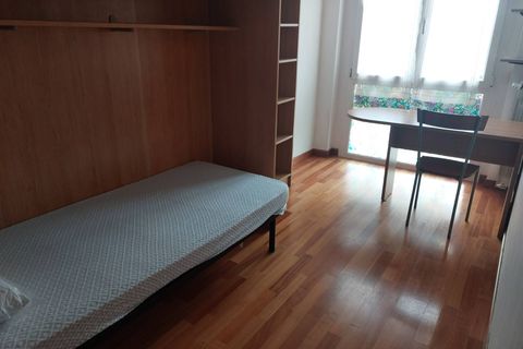 Apartament a Pisa, Pisa, Pisa - € 300/mes | Ref: 2022260 - foto 2