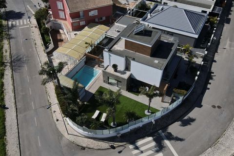 Villa i Almada, Setubal, Almada - € 1.150.000 | Ref: CB02-0384 - foto 2