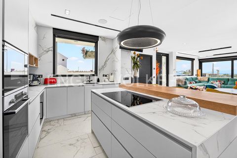 Villa in Torviscas, Tenerife, Torviscas - € 3.500.000 | Ref: W-048QG0 - foto 12