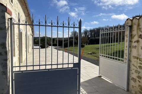 Villa a Brossac, Charente, Brossac - € 256.800 | Ref: BVI84672 - foto 2