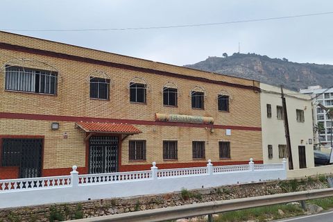 Erhvervsejendom i Cullera, Valencia, Cullera - € 230.000 | Ref: 5973c1f3-02dc-4ba4-9 - foto 12