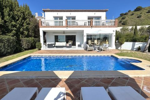 Villa a Calahonda, Malaga, Calahonda - € 1.100.000 | Ref: R5320093 - foto 2