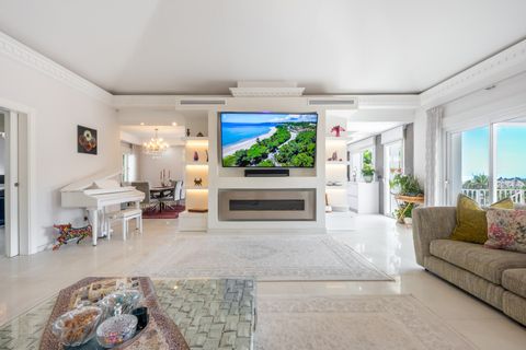 Villa a Benahavis, Malaga, Benahavis - € 2.490.000 | Ref: PANR-15415 - foto 4