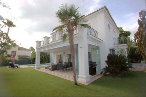 Villa a La Duquesa, Malaga, La Duquesa - € 695.000 | Ref: SMSM14678 - foto 4