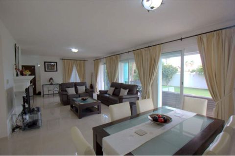 Villa a La Duquesa, Malaga, La Duquesa - € 695.000 | Ref: SMSM14678 - foto 11