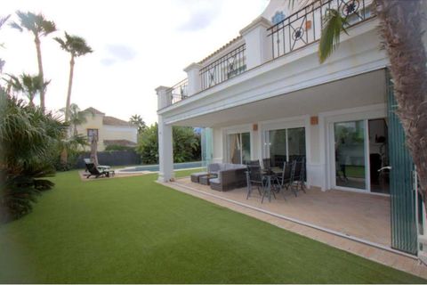 Villa a La Duquesa, Malaga, La Duquesa - € 695.000 | Ref: SMSM14678 - foto 31