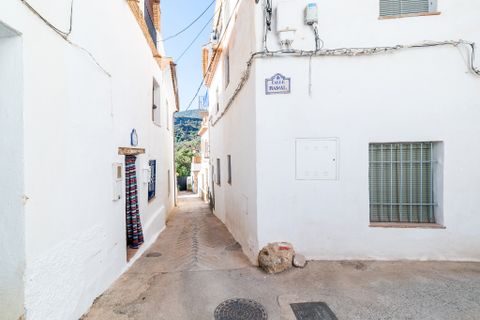 Landsbyhus i Albunuelas, Granada, Albunuelas - € 85.000 | Ref: LVA988 - foto 21