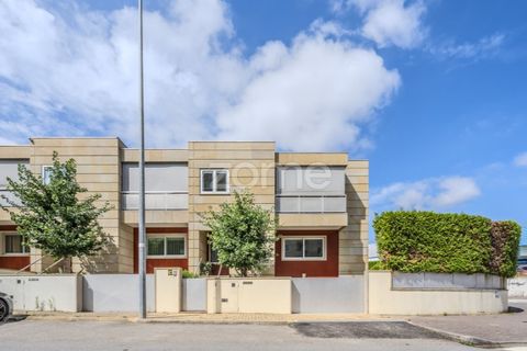 Villa a Braga, Braga, Braga - € 2.950/mes | Ref: ZMPT585945 - foto 2