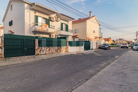 Villa i Quinta do Conde, Setubal, Quinta do Conde - € 387.500 | Ref: UNU.I.1361.18585 - foto 1