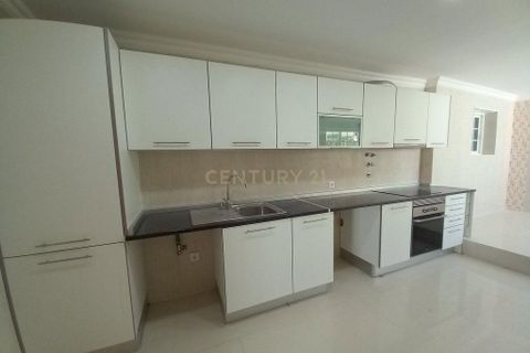 Villa i Carcavelos, Lisbon, Carcavelos - € 625.000 | Ref: C0483-01727 - foto 5