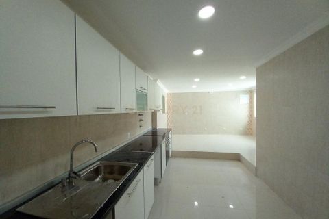 Villa i Carcavelos, Lisbon, Carcavelos - € 625.000 | Ref: C0483-01727 - foto 6
