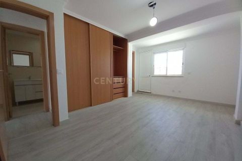 Villa i Carcavelos, Lisbon, Carcavelos - € 625.000 | Ref: C0483-01727 - foto 20