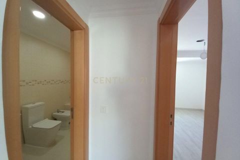 Villa i Carcavelos, Lisbon, Carcavelos - € 625.000 | Ref: C0483-01727 - foto 26