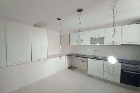 Villa i Carcavelos, Lisbon, Carcavelos - € 625.000 | Ref: C0483-01727 - foto 33