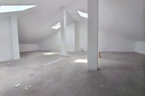 Villa i Sintra, Lisbon, Sintra - € 700.000 | Ref: C0483-01729 - foto 37