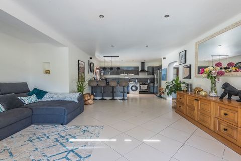 Villa a Budens, Faro, Budens - € 849.000 | Ref: cdb_m/06248 - foto 8