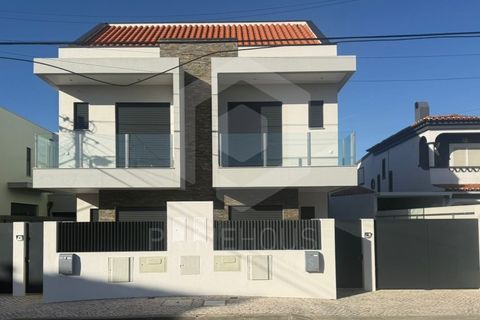 Villa i Quinta do Conde, Setubal, Quinta do Conde - € 450.000 | Ref: PH3539 - foto 2