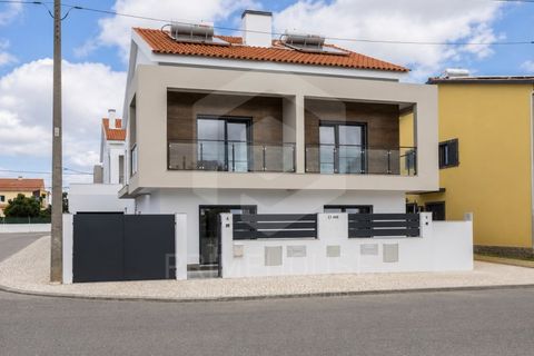 Villa i Quinta do Conde, Setubal, Quinta do Conde - € 450.000 | Ref: PH3539 - foto 1