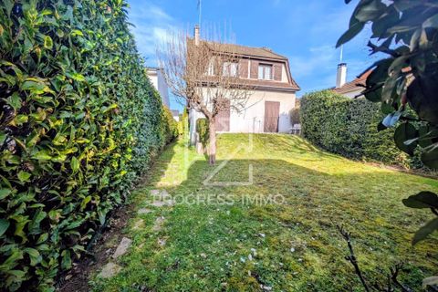 Villa i Ormesson-sur-Marne, Val-de-Marne, Ormesson-sur-Marne - € 400.000 | Ref: 86778154 - foto 1