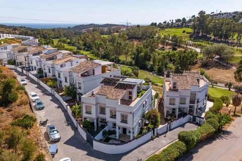 Rækkehus i Estepona, Malaga, Estepona - € 599.000 | Ref: SMSE0614 - foto 2
