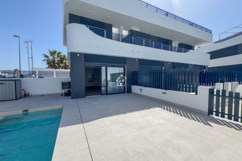 Byhus i Cabo Roig, Alicante, Cabo Roig - € 350.000 | Ref: LUX0356M-D1 - foto 2