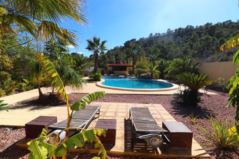 Landejendom i Aspe, Alicante, Aspe - € 1.700.000 | Ref: VRE-99578 - foto 35