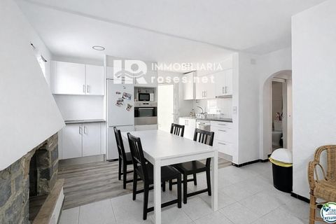 Villa i Empuriabrava, Gerona, Empuriabrava - € 369.000 | Ref: 3715 - foto 8