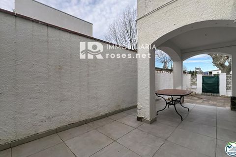 Villa i Empuriabrava, Gerona, Empuriabrava - € 369.000 | Ref: 3715 - foto 23