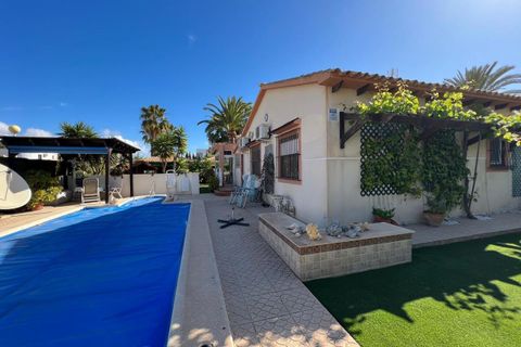 Villa i Cabo Roig, Alicante, Cabo Roig - € 790.000 | Ref: C-85335 - foto 1