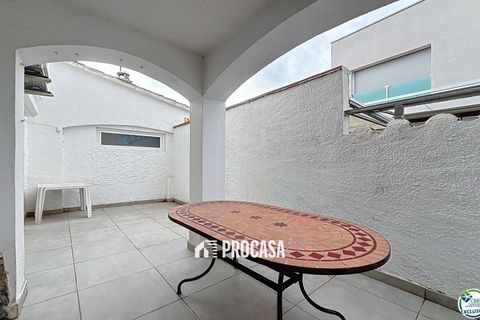 Villa i Empuriabrava, Gerona, Empuriabrava - € 369.000 | Ref: 4172 - foto 21