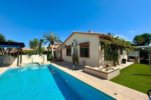 Villa i Orihuela Costa, Alicante, Orihuela Costa - € 790.000 | Ref: MI6-URE3208 - foto 1