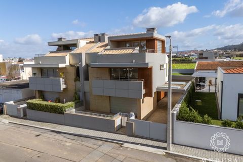 Villa i Arcozelo, Porto, Arcozelo - € 790.000 | Ref: CAS_755 - foto 2