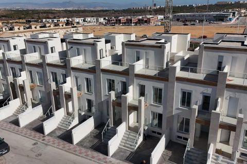 Rækkehus i Gran Alacant, Alicante, Gran Alacant - € 306.000 | Ref: 397007__COMPLEX__396/13477 - foto 8