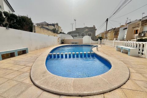 Villa a Torrevieja, Alicante, Torrevieja - € 250.000 | Ref: AG19MLSC1063514 - foto 8