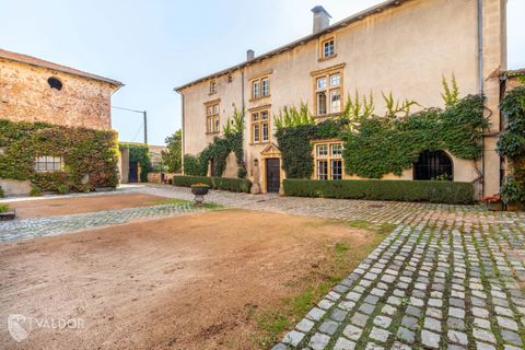 Villa i Amplepuis, Rhone, Amplepuis - € 750.000 | Ref: HH-14727946 - foto 1