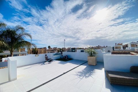 Villa a Cabo Roig, Alicante, Cabo Roig - € 349.800 | Ref: THKGINV-000029-4730 - foto 10