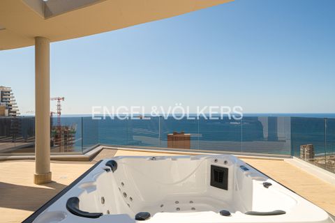 Lejlighed i Benidorm, Alicante, Benidorm - € 1.590.000 | Ref: W-02VWM8 - foto 1