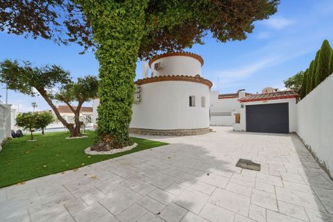 Villa i Empuriabrava, Gerona, Empuriabrava - € 630.000 | Ref: W-048J6N - foto 11